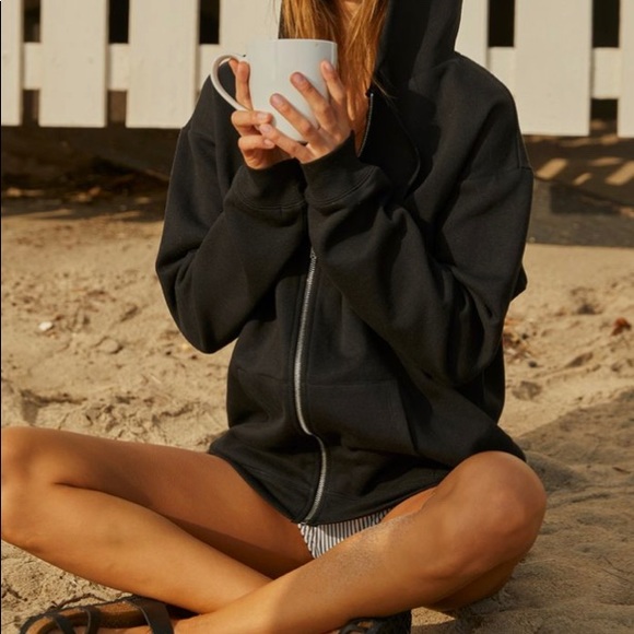 Three Dots Tops - 🍀5 for $25🍀 |Three Dots| classic black zip up hoodie